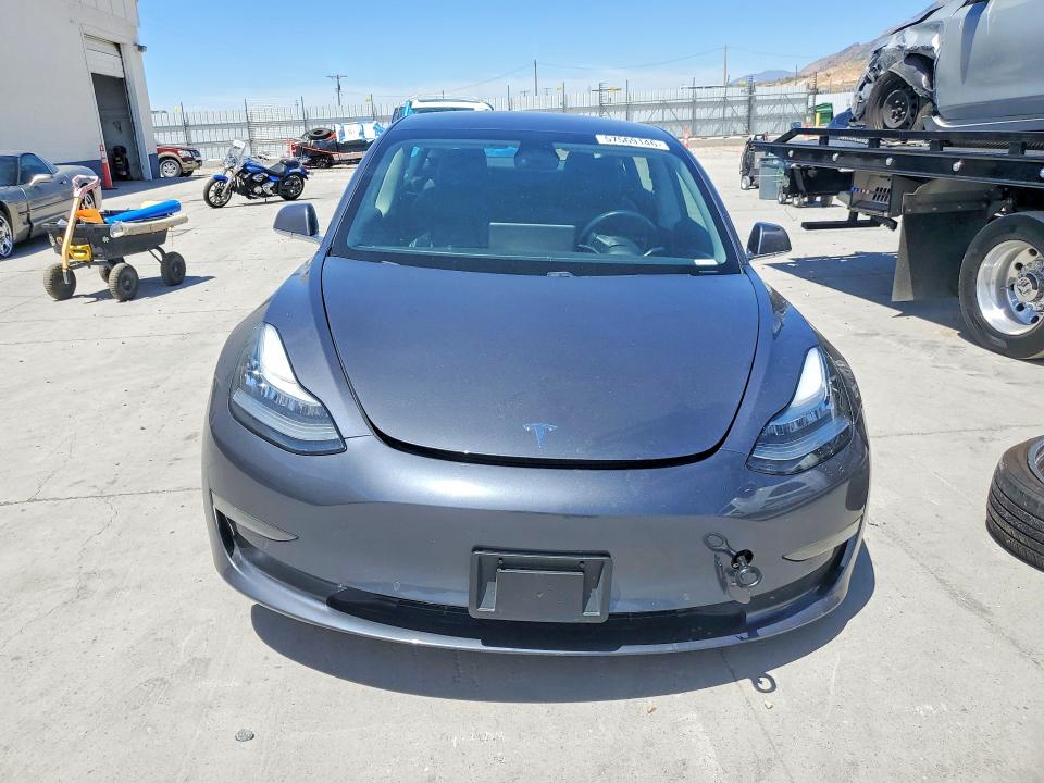 Продажа на аукционе авто 2018 Tesla Model 3, vin: 5YJ3E1EB5JF093180, номер лота: 57569146