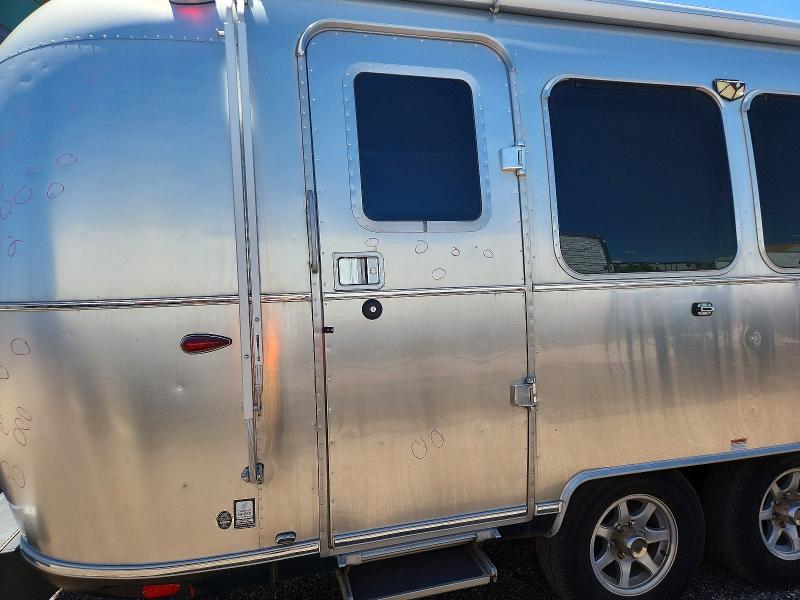 57056336 :رقم المزاد ، 1STK9AG25PJ568875 vin ، 2023 Airstream Travel Tra مزاد بيع