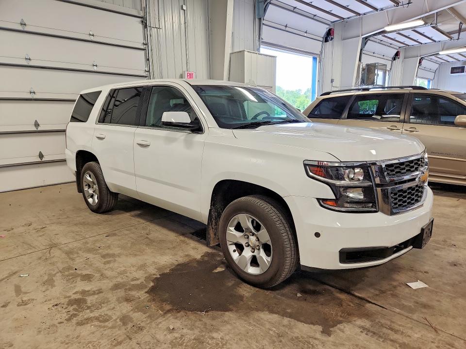 58051526 :رقم المزاد ، 1GNSKDECXHR205191 vin ، 2017 Chevrolet Tahoe مزاد بيع