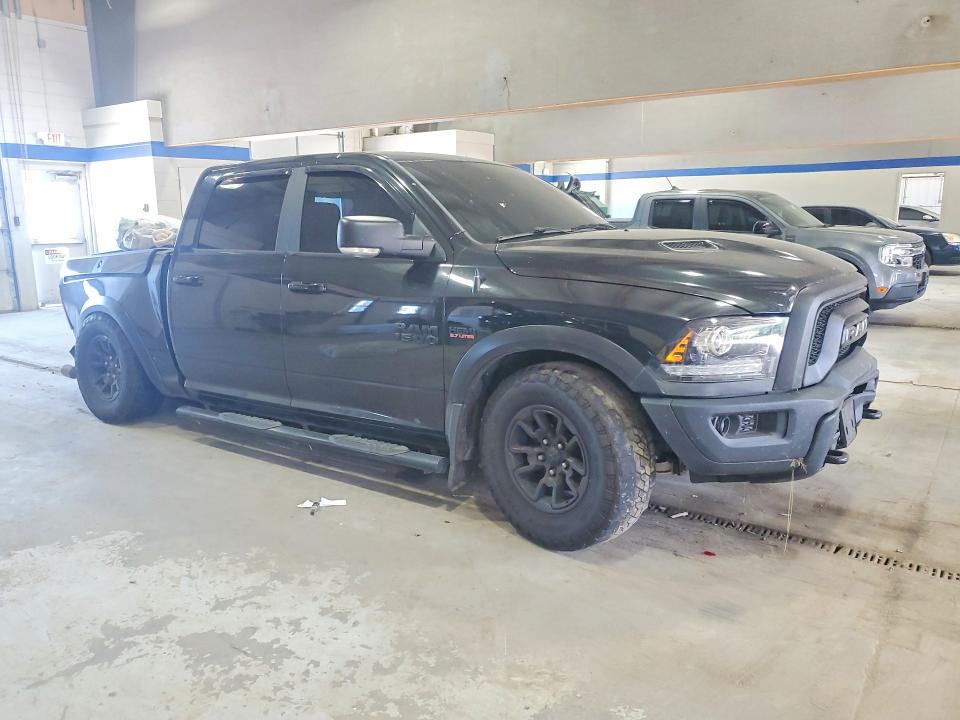 56493676 :رقم المزاد ، 1C6RR7YT8HS814005 vin ، 2017 Ram 1500 مزاد بيع