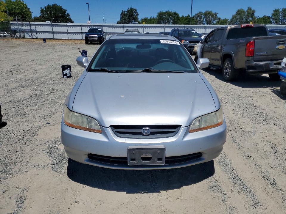 59010556 :رقم المزاد ، 1HGCG2256YA025344 vin ، 2000 Honda Accord مزاد بيع