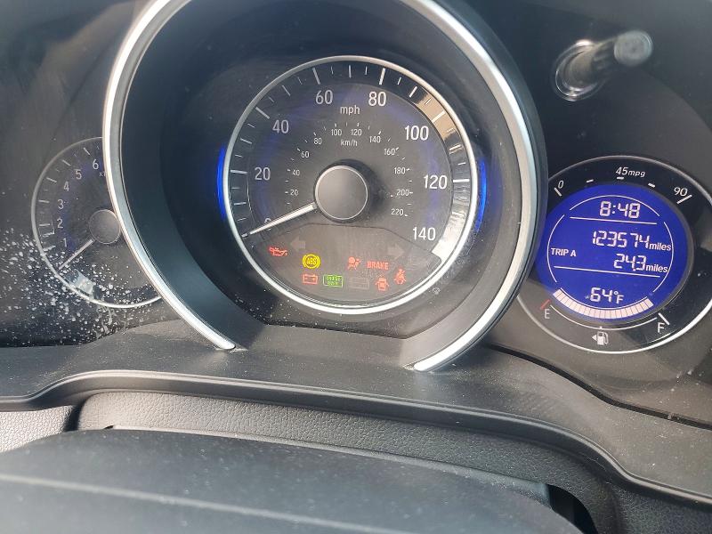 57010866 :رقم المزاد ، 3HGGK5G64JM718327 vin ، 2018 Honda Fit مزاد بيع
