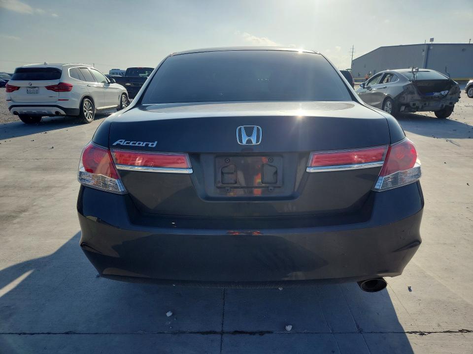 2011 Honda Accord მანქანა იყიდება აუქციონზე, vin: 1HGCP2F71BA014819, აუქციონის ნომერი: 56605366