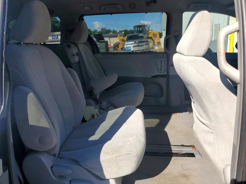 2011 Toyota Sienna მანქანა იყიდება აუქციონზე, vin: 5TDKK3DC3BS106810, აუქციონის ნომერი: 57032186
