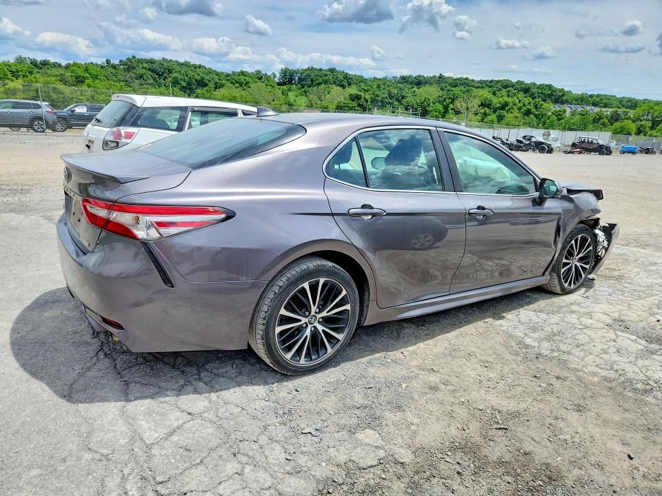Aukcja sprzedaży 2018 Toyota Camry, vin: 4T1B11HK0JU657596, numer aukcji: 55161436
