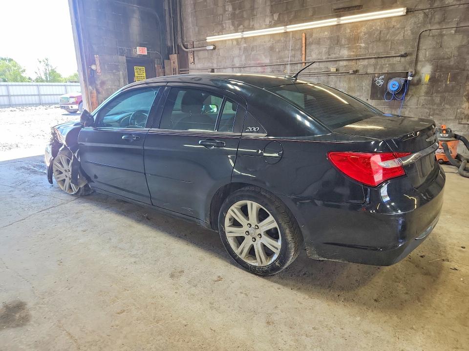 Продажа на аукционе авто 2013 Chrysler 200, vin: 1C3CCBBB5DN732071, номер лота: 57470206
