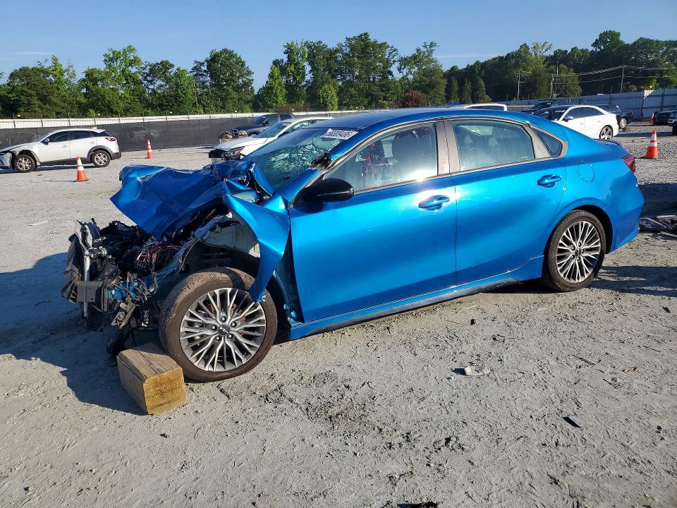 2023 Kia Forte მანქანა იყიდება აუქციონზე, vin: 3KPF54AD5PE661576, აუქციონის ნომერი: 58309486