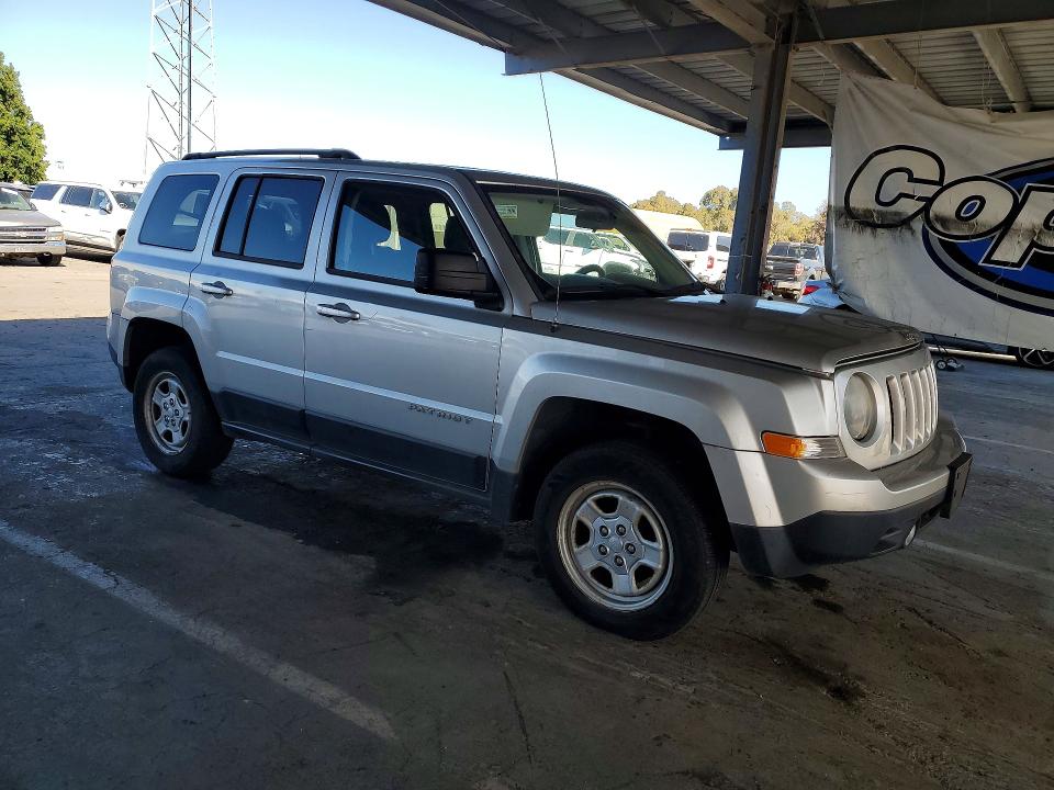 59198106 :رقم المزاد ، 1C4NJRBB8ED511462 vin ، 2014 Jeep Patriot مزاد بيع