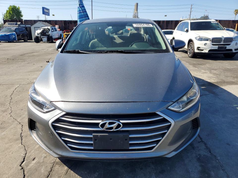 55954106 :رقم المزاد ، KMHD84LF8HU241757 vin ، 2017 Hyundai Elantra مزاد بيع