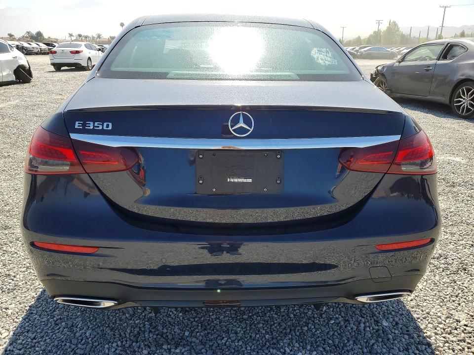 58933066 :رقم المزاد ، W1KZF8DB2MA945585 vin ، 2021 Mercedes-benz E مزاد بيع