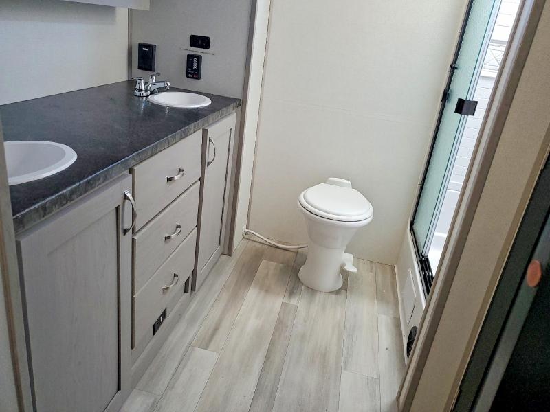 Продажа на аукционе авто 2022 Foresriver River, vin: 5ZT2LCZB5NB011608, номер лота: 58893136