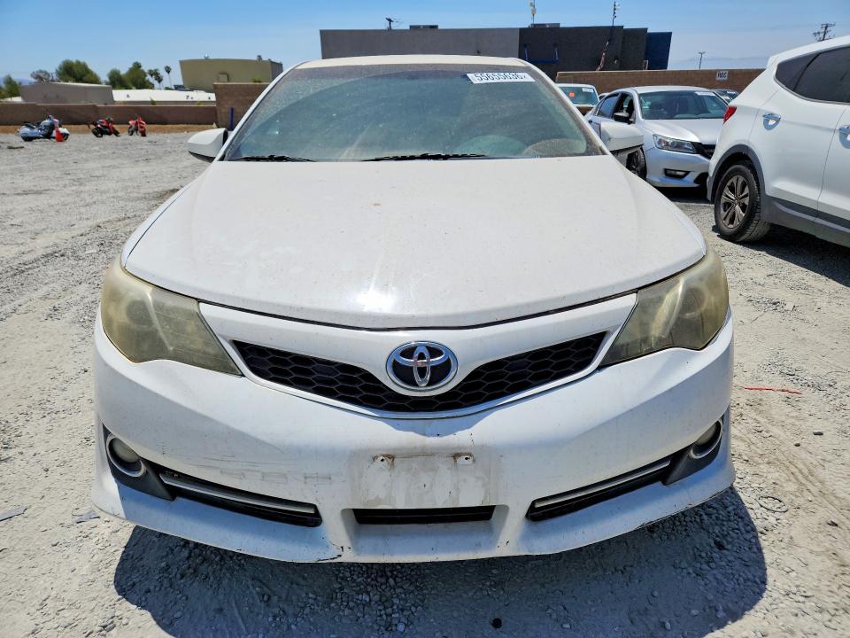 55655636 :رقم المزاد ، 4T1BF1FK2CU176515 vin ، 2012 Toyota Camry مزاد بيع