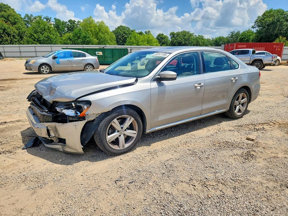 55043106 :رقم المزاد ، 1VWBP7A34DC023384 vin ، 2013 Volkswagen Passat مزاد بيع