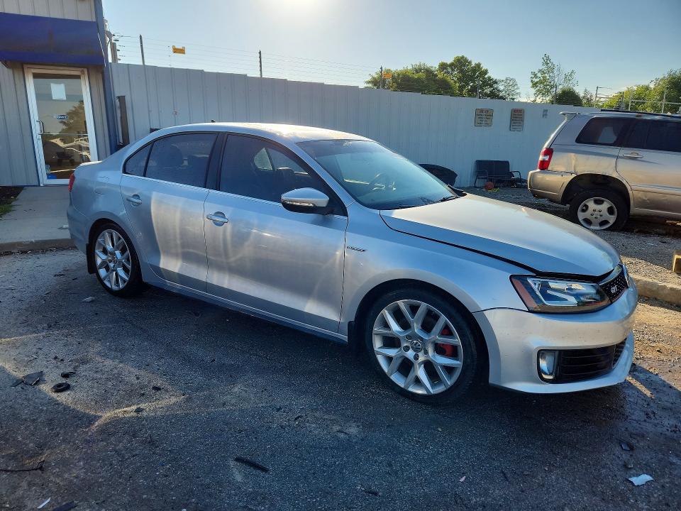 2014 Volkswagen Jetta მანქანა იყიდება აუქციონზე, vin: 3VW4S7AJ9EM293541, აუქციონის ნომერი: 56988606