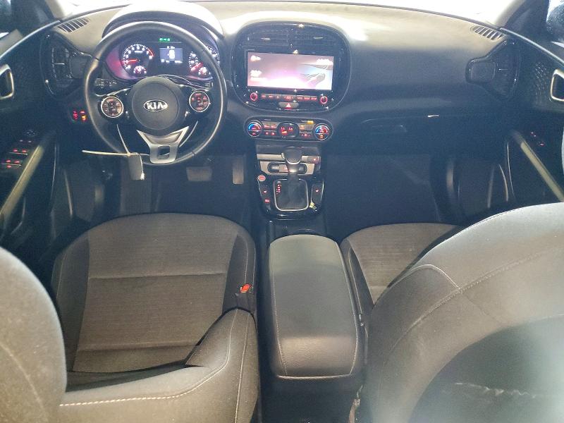 2021 Kia Soul მანქანა იყიდება აუქციონზე, vin: KNDJ33AU8M7140065, აუქციონის ნომერი: 56698026