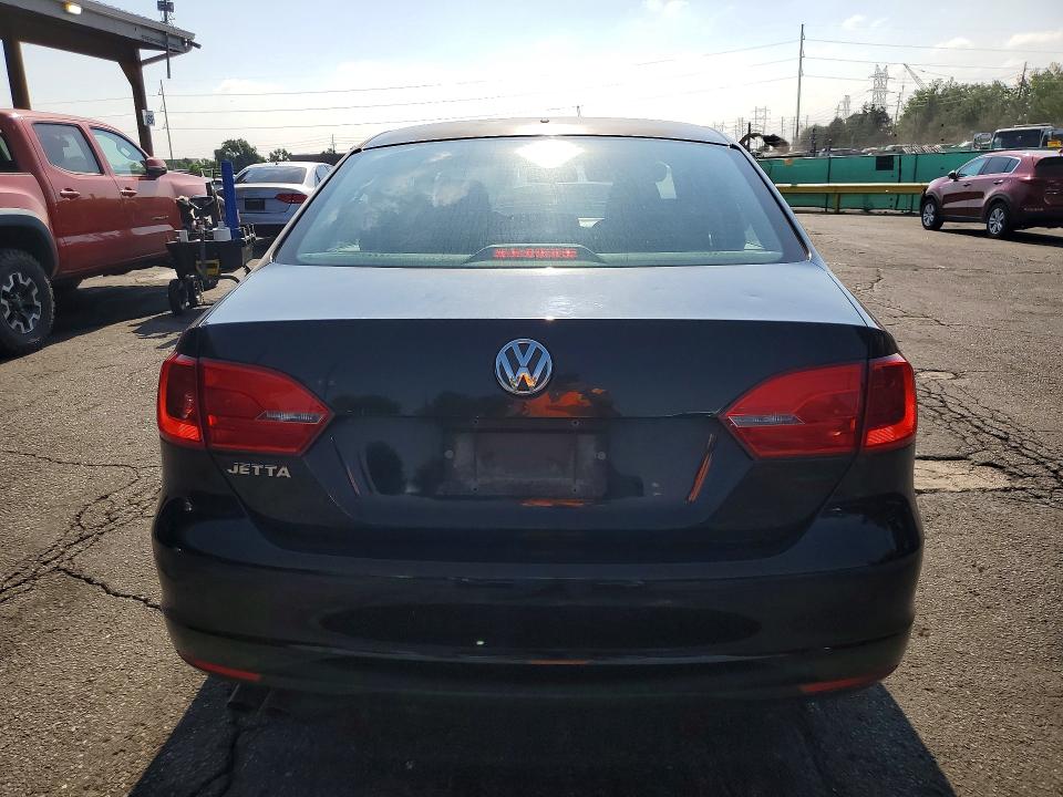 58227276 :رقم المزاد ، 3VW2K7AJ7EM210163 vin ، 2014 Volkswagen Jetta مزاد بيع