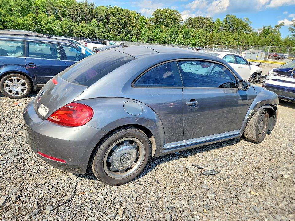 2012 Volkswagen Beetle მანქანა იყიდება აუქციონზე, vin: 3VWJP7AT1CM632182, აუქციონის ნომერი: 57526286