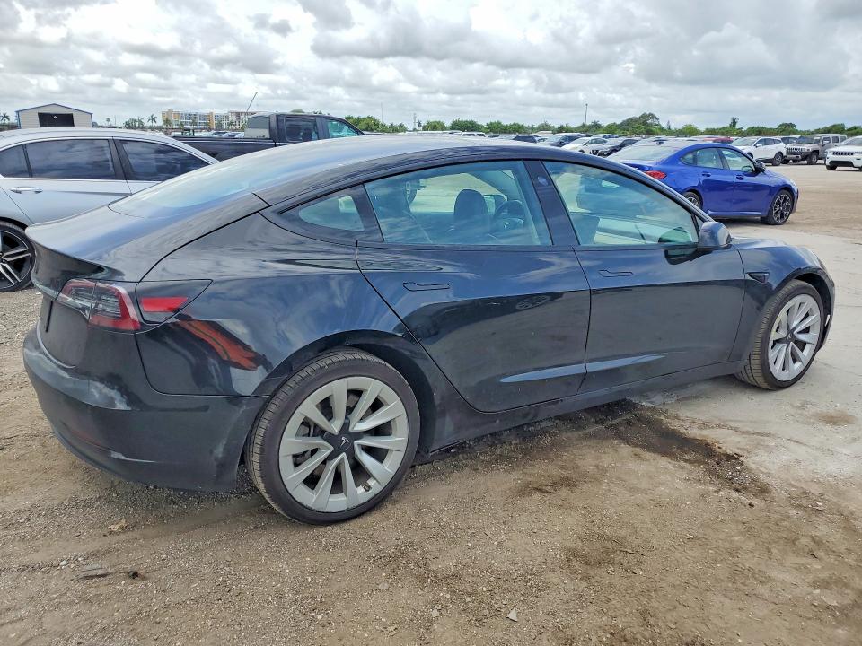 2022 Tesla Model 3 მანქანა იყიდება აუქციონზე, vin: 5YJ3E1EA7NF370277, აუქციონის ნომერი: 56848136