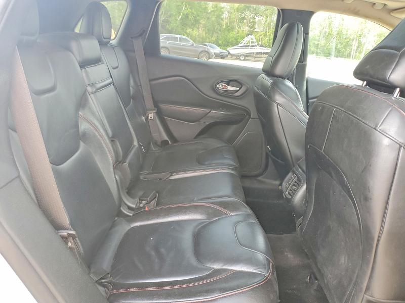 58304916 :رقم المزاد ، 1C4PJMBS4FW623791 vin ، 2015 Jeep Cherokee مزاد بيع
