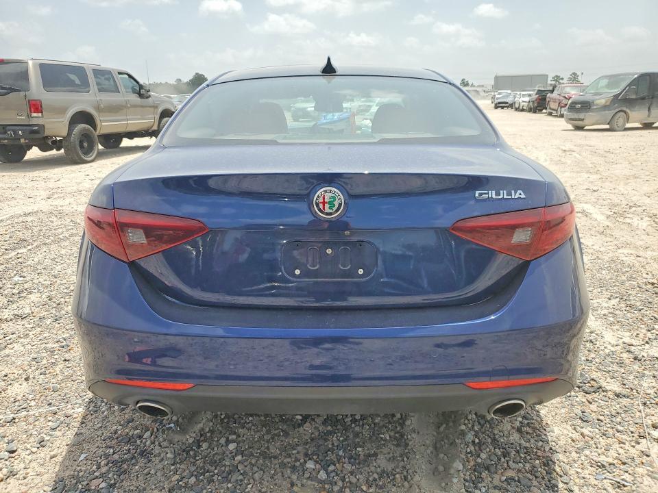 2021 Alfa Romeo Giulia მანქანა იყიდება აუქციონზე, vin: ZARFAMBN0M7640249, აუქციონის ნომერი: 58899146