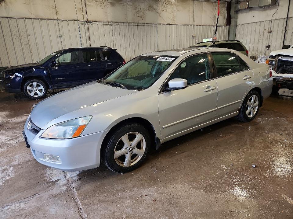 55841476 :رقم المزاد ، 1HGCM56806A012004 vin ، 2006 Honda Accord مزاد بيع
