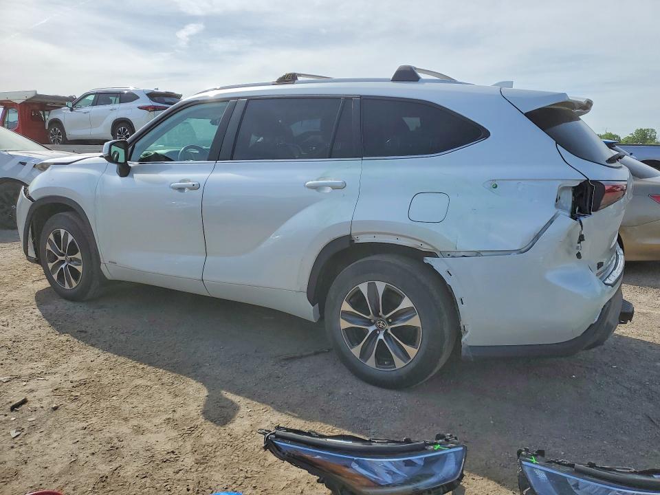 2023 Toyota Highlander Hybrid მანქანა იყიდება აუქციონზე, vin: 5TDKBRCH7PS136657, აუქციონის ნომერი: 55647726