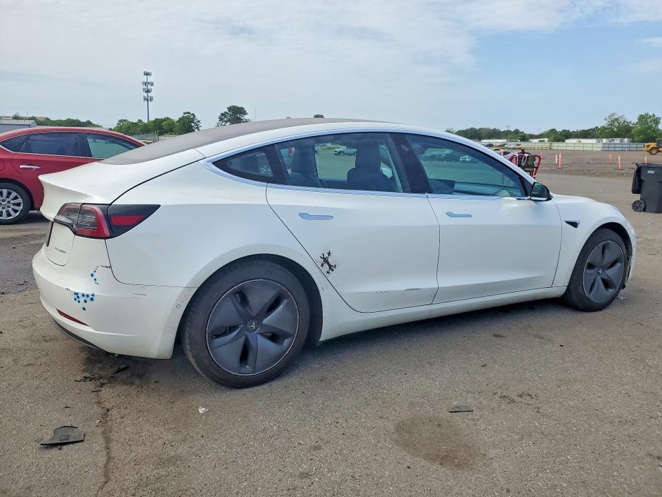 Продаж на аукціоні авто 2018 Tesla Model 3, vin: 5YJ3E1EBXJF130448, номер лоту: 56395566