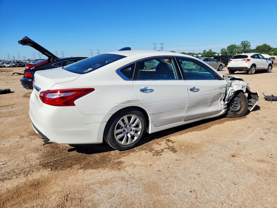 2016 Nissan Altima მანქანა იყიდება აუქციონზე, vin: 1N4AL3AP1GN347767, აუქციონის ნომერი: 57730396