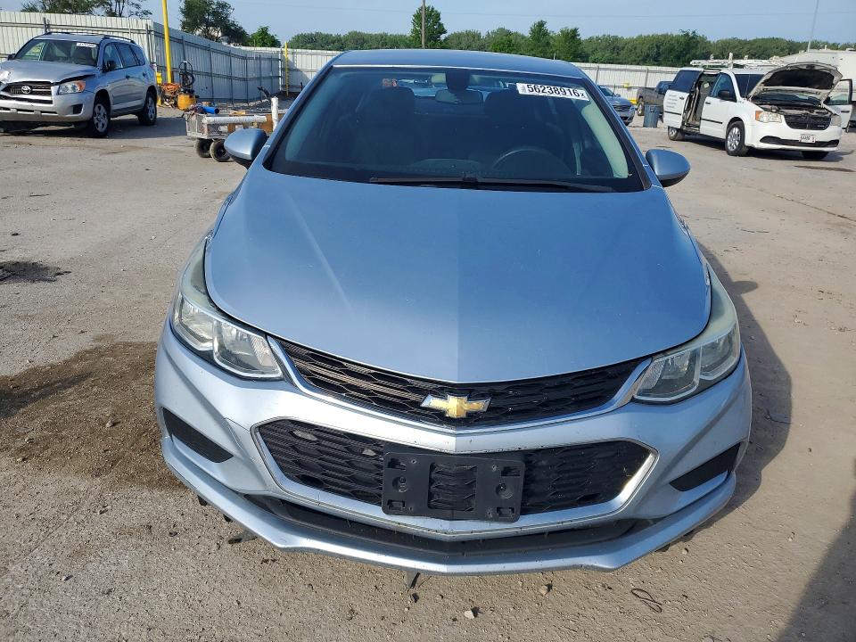 56238916 :رقم المزاد ، 1G1BC5SM8J7155667 vin ، 2018 Chevrolet Cruze مزاد بيع