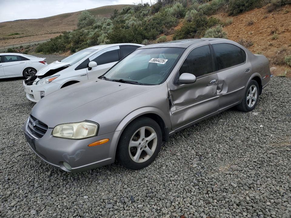 2000 Nissan Maxima მანქანა იყიდება აუქციონზე, vin: JN1CA31A5YT204700, აუქციონის ნომერი: 56644226
