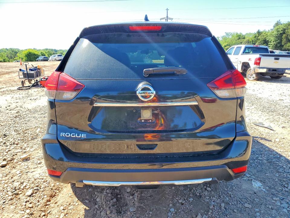 Продажа на аукционе авто 2017 Nissan Rogue, vin: JN8AT2MT0HW384547, номер лота: 55541546