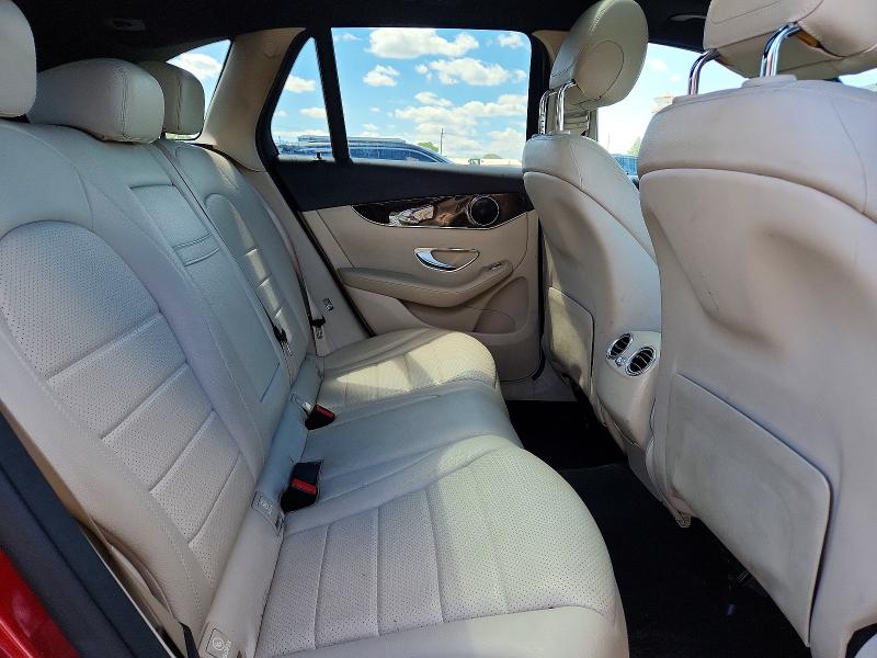 57138266 :رقم المزاد ، WDC0G4JB8HF254660 vin ، 2017 Mercedes-benz Glc مزاد بيع