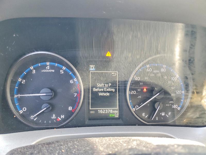 2018 Toyota Rav4 მანქანა იყიდება აუქციონზე, vin: 2T3WFREV5JW411800, აუქციონის ნომერი: 55903396
