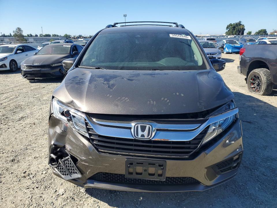 Продаж на аукціоні авто 2018 Honda Odyssey, vin: 5FNRL6H70JB060253, номер лоту: 59542646