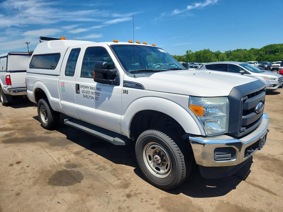 56240266 :رقم المزاد ، 1FT7X2B60FEC07510 vin ، 2015 Ford F250 مزاد بيع