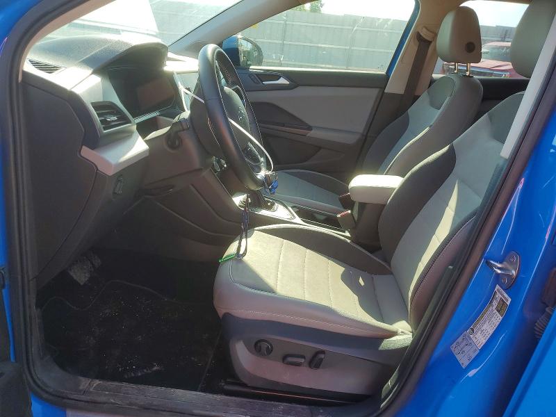 57213036 :رقم المزاد ، 3VVRX7B28NM044327 vin ، 2022 Volkswagen Taos مزاد بيع
