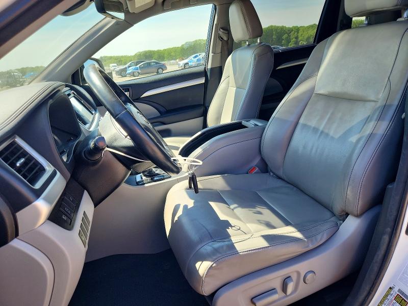 Aukcja sprzedaży 2018 Toyota Highlander, vin: 5TDJZRFH3JS906556, numer aukcji: 55613626
