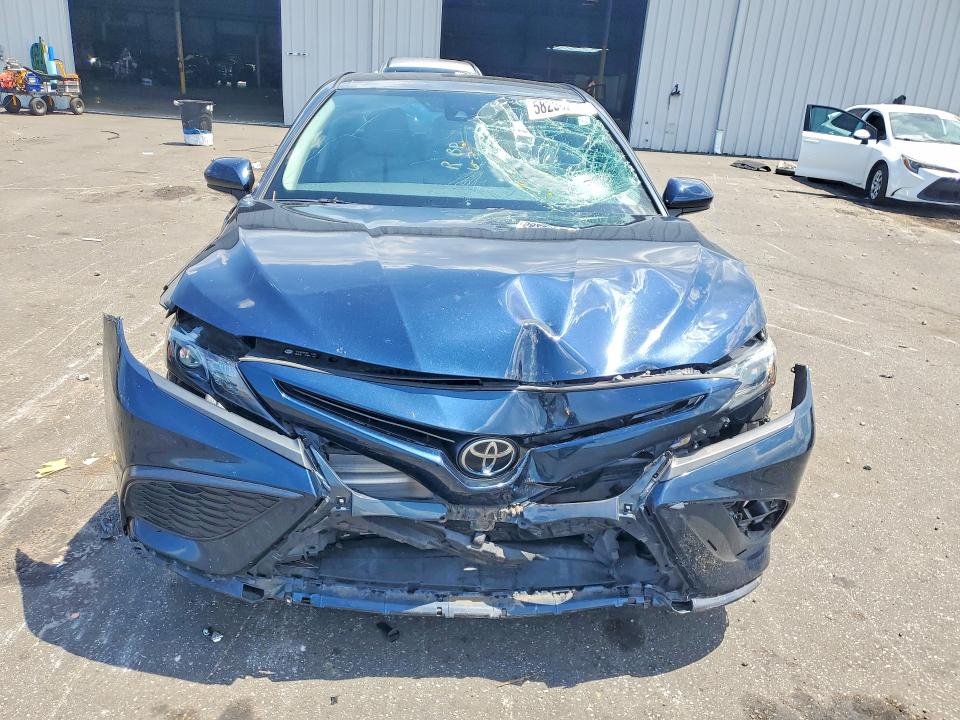 2021 Toyota Camry მანქანა იყიდება აუქციონზე, vin: 4T1G11AK1MU581455, აუქციონის ნომერი: 58200216