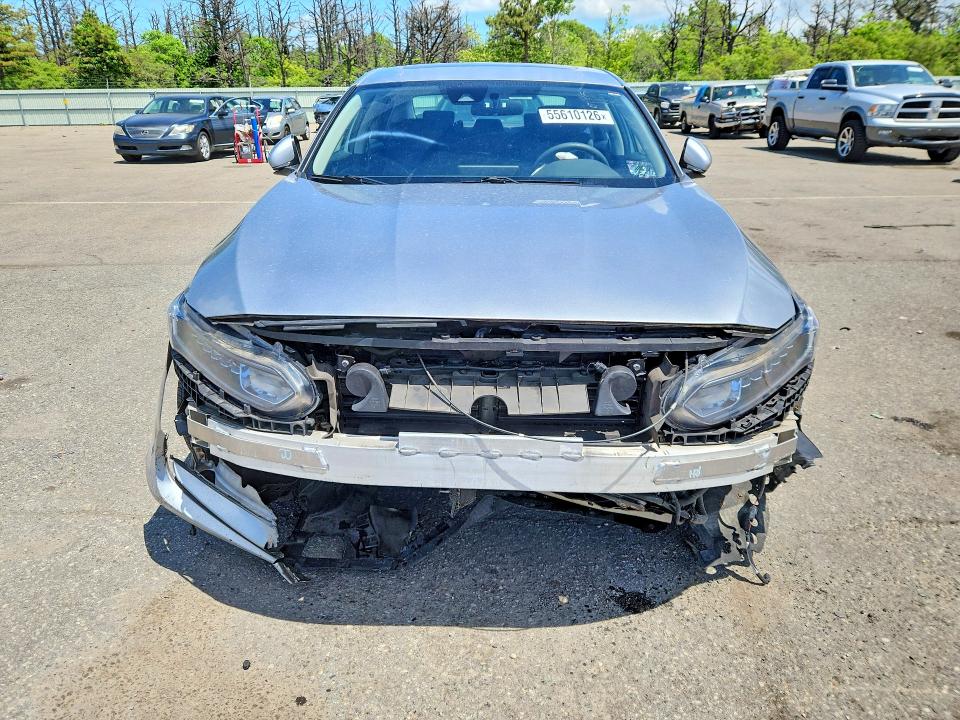 55610126 :رقم المزاد ، 1HGCV3F49KA017128 vin ، 2019 Honda Accord مزاد بيع