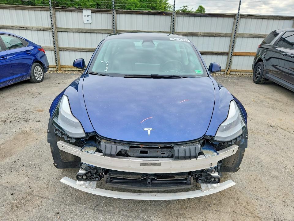 2022 Tesla Model 3 მანქანა იყიდება აუქციონზე, vin: 5YJ3E1EA0NF286480, აუქციონის ნომერი: 57577856