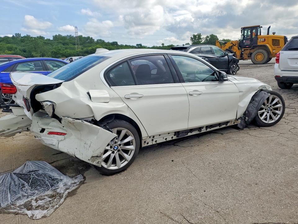 58133076 :رقم المزاد ، WBA3B3C58EJ978907 vin ، 2014 Bmw 328 مزاد بيع