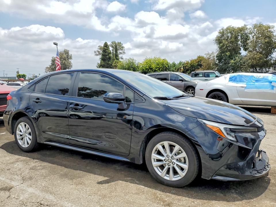59339256 :رقم المزاد ، JTDBCMFE7R3049184 vin ، 2024 Toyota Corolla Hybrid مزاد بيع