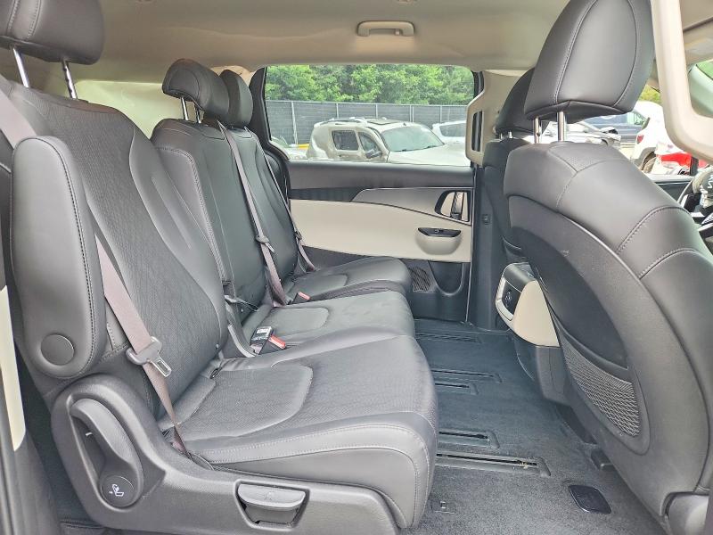 56503636 :رقم المزاد ، KNDNB4H32P6255133 vin ، 2023 Kia Carnival مزاد بيع
