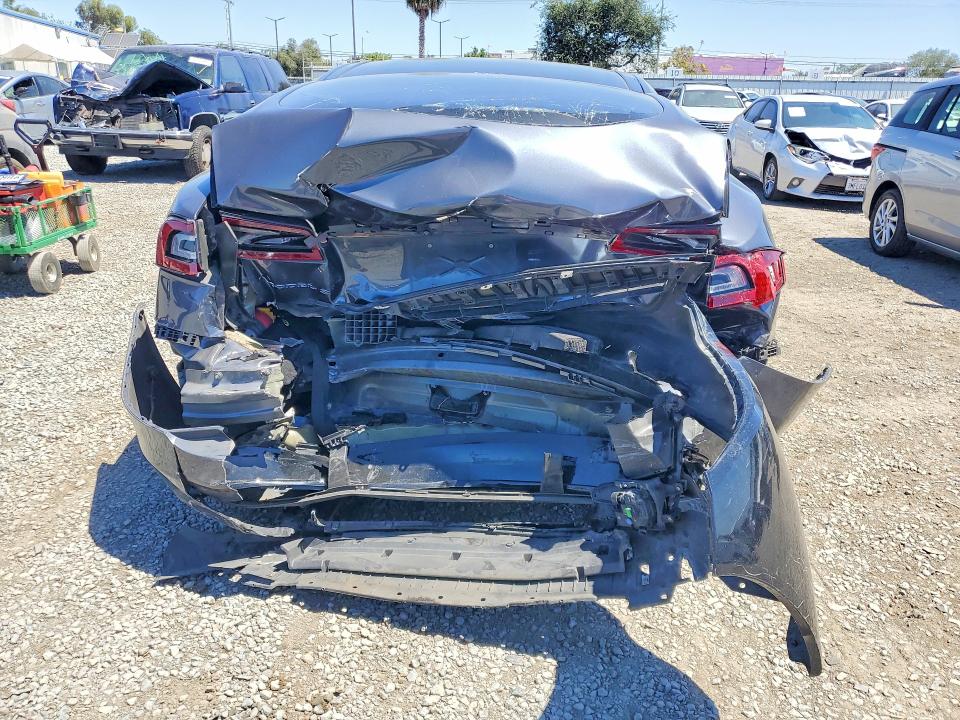 57510846 :رقم المزاد ، 5YJSA1E22JF265270 vin ، 2018 Tesla Model S مزاد بيع