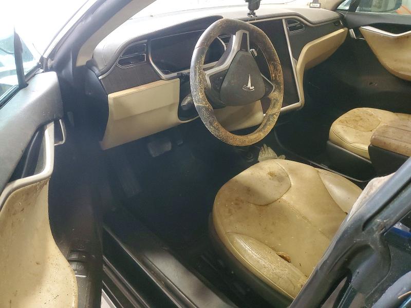 57662306 :رقم المزاد ، 5YJSA1AC1DFP10732 vin ، 2013 Tesla Model S مزاد بيع