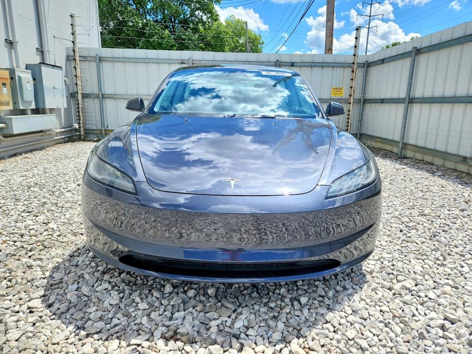 Продажа на аукционе авто 2024 Tesla Model 3, vin: 5YJ3E1EB7RF744692, номер лота: 57997476