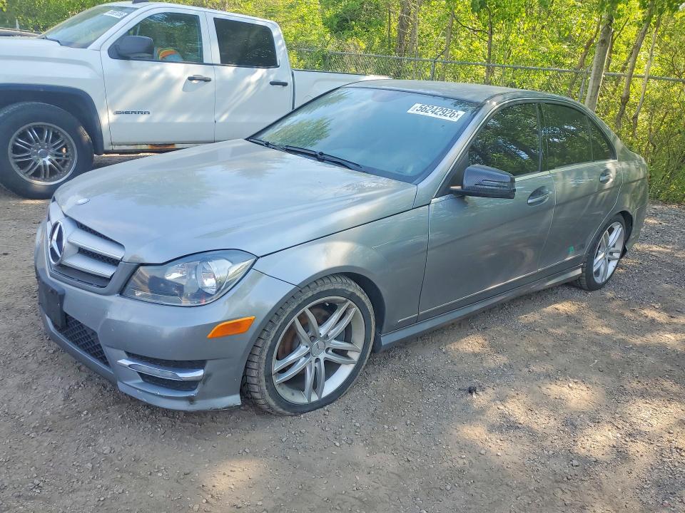 2012 Mercedes-benz C მანქანა იყიდება აუქციონზე, vin: WDDGF8FB0CA709066, აუქციონის ნომერი: 56242926