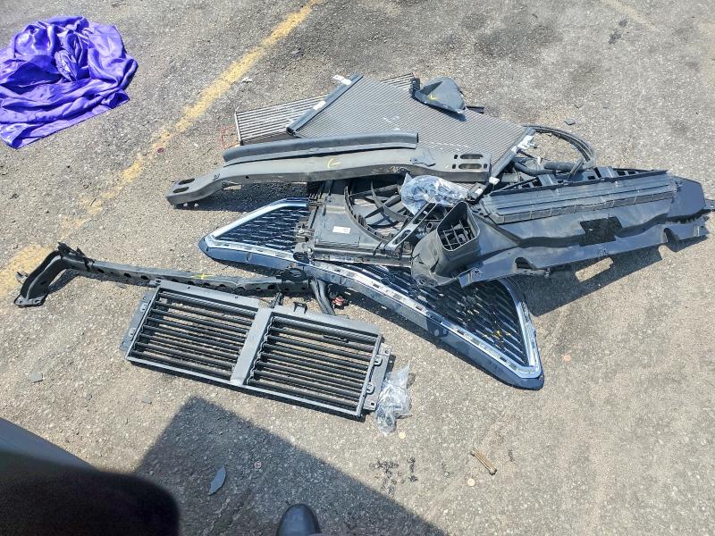 55492186 :رقم المزاد ، 1GYFZCR4XKF161893 vin ، 2019 Cadillac Xt4 مزاد بيع