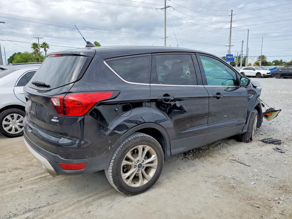 Продажа на аукционе авто 2019 Ford Escape, vin: 1FMCU9GD4KUC44160, номер лота: 56123576