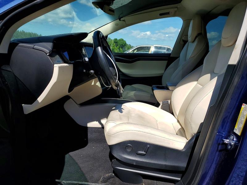 Продаж на аукціоні авто 2018 Tesla Model X, vin: 5YJXCBE27JF136057, номер лоту: 57162186